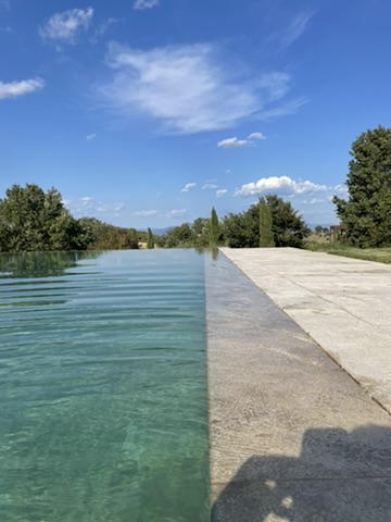Infinity-Pool auf dem Gut